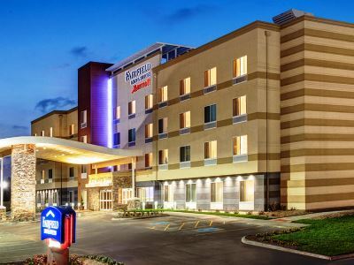 Fairfield Inn & Suites By Marriott Bakersfield North/Airport Exterior foto
